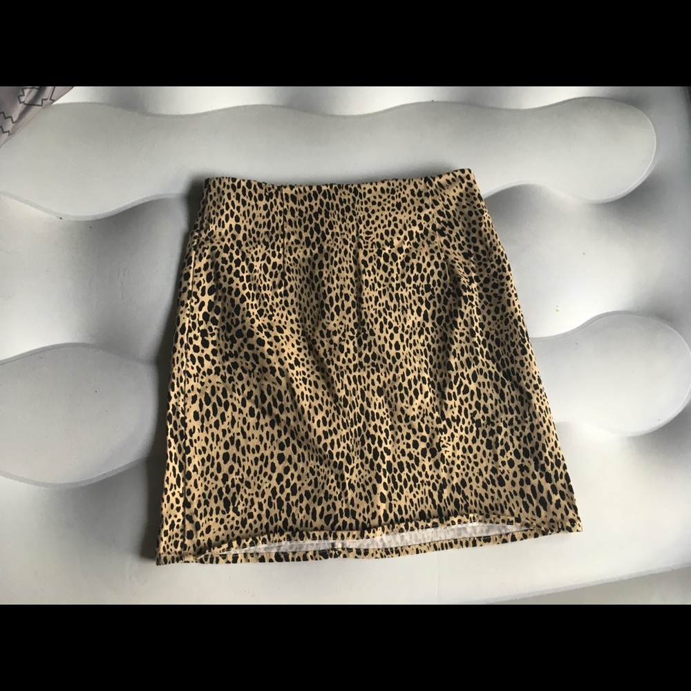 Brandy Melville women skirt